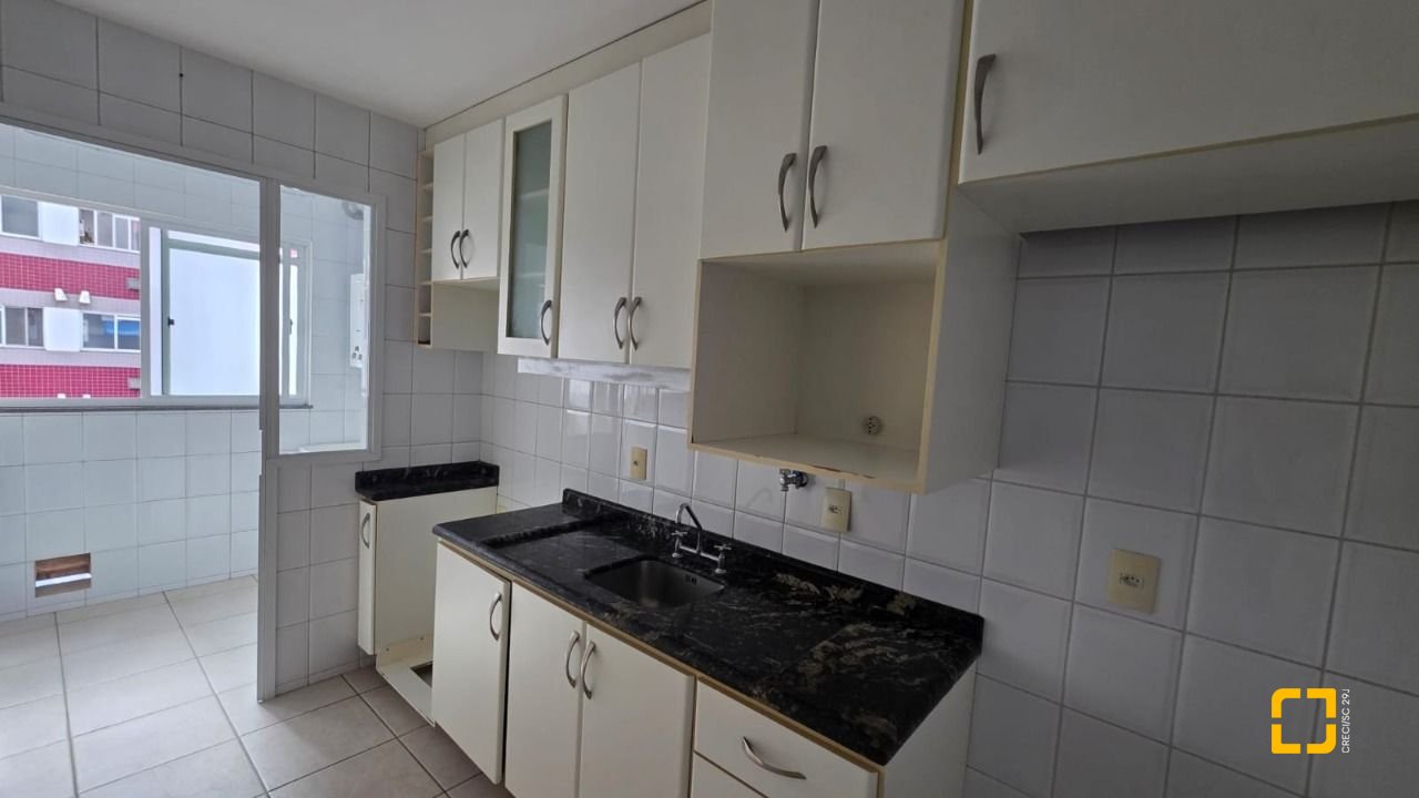 Apartamento com 71m², 3 quartos (sendo 1 suíte), 1 garagem, no bairro Trindade em Florianópolis