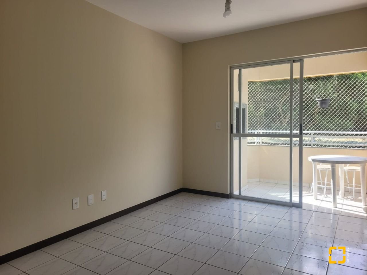 Apartamento com 79m², 4 quartos (sendo 1 suíte), 1 garagem, no bairro Saco Grande em Florianópolis