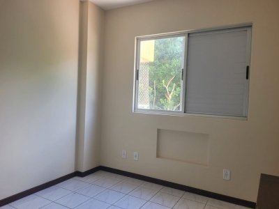 Apartamento com 79m², 4 quartos (sendo 1 suíte), 1 garagem, no bairro Saco Grande em Florianópolis