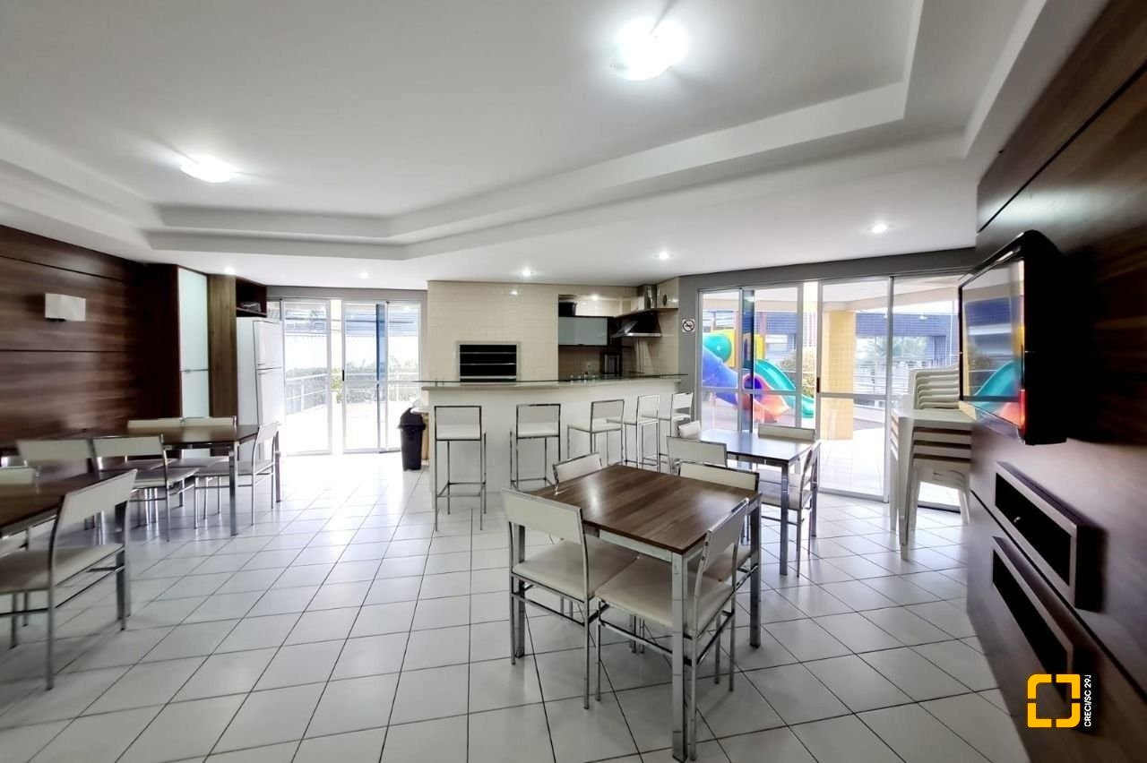 Apartamento com 79m², 4 quartos (sendo 1 suíte), 1 garagem, no bairro Saco Grande em Florianópolis