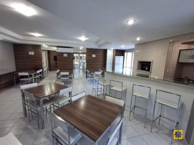 Apartamento com 79m², 4 quartos (sendo 1 suíte), 1 garagem, no bairro Saco Grande em Florianópolis