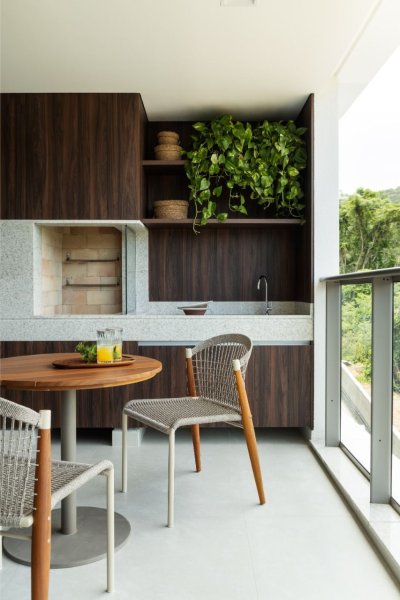 Apartamento com 76m², 3 quartos (sendo 1 suíte), 1 garagem, no bairro Cacupé em Florianópolis