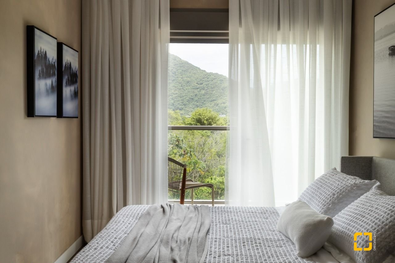 Apartamento com 76m², 3 quartos (sendo 1 suíte), 1 garagem, no bairro Cacupé em Florianópolis