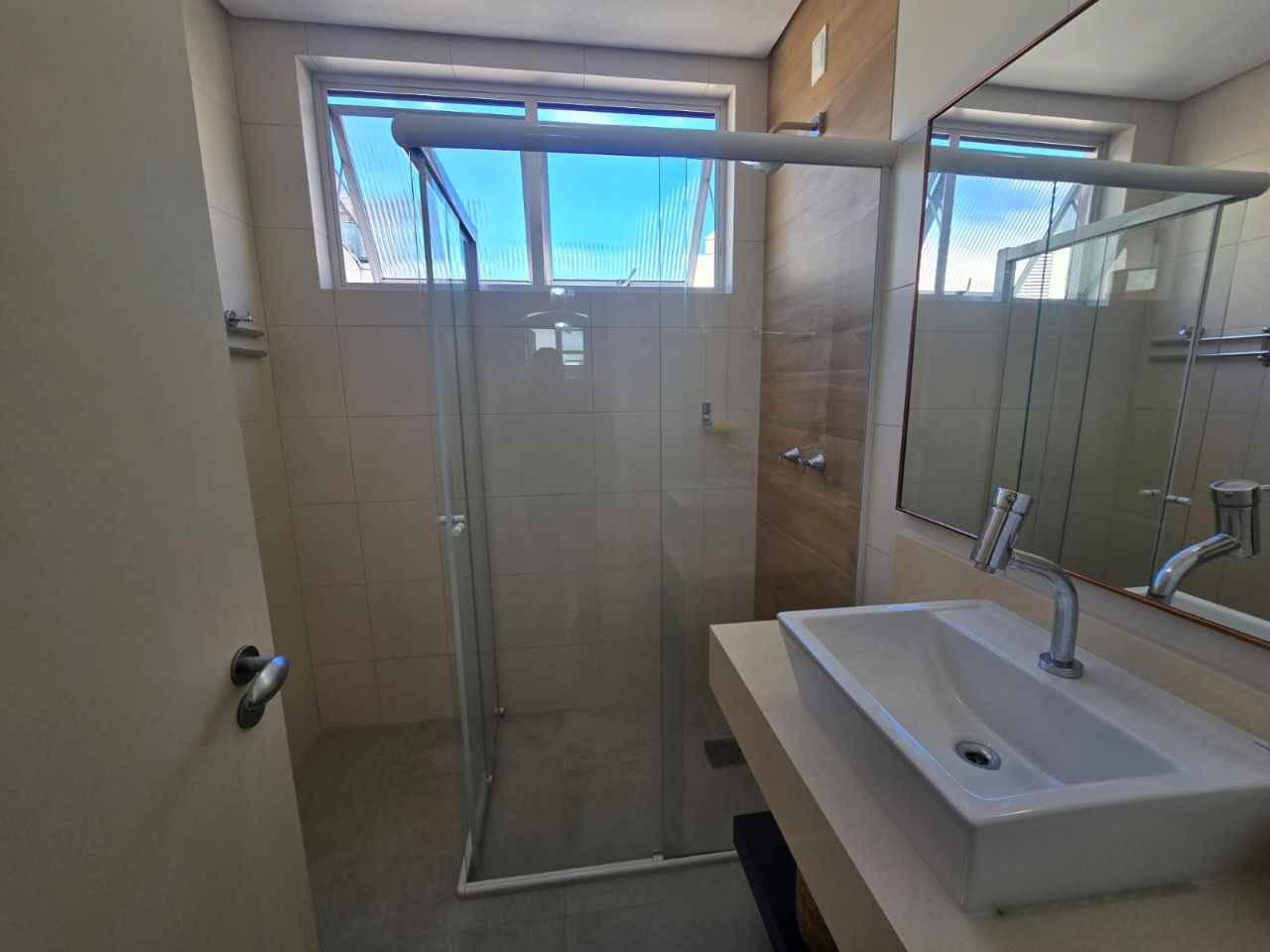Apartamento com 125m², 4 quartos (sendo 1 suíte), 1 garagem, no bairro Centro em Florianópolis