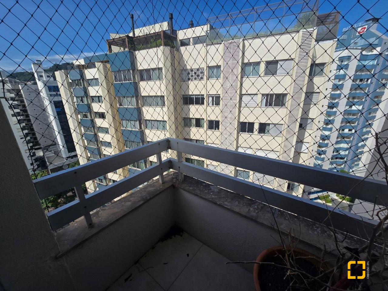 Apartamento com 125m², 4 quartos (sendo 1 suíte), 1 garagem, no bairro Centro em Florianópolis