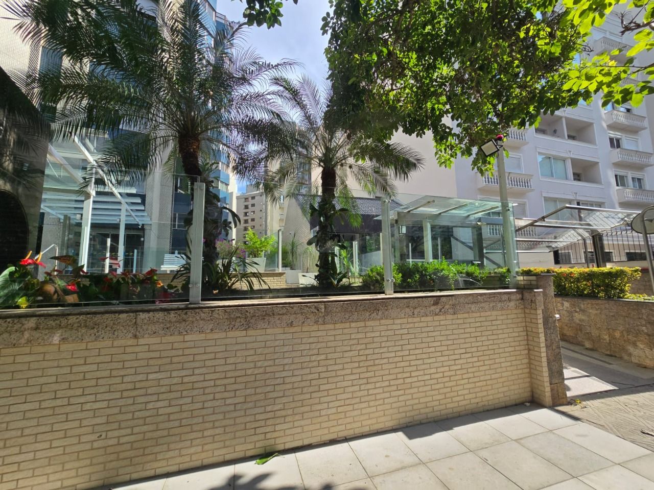 Apartamento com 125m², 4 quartos (sendo 1 suíte), 1 garagem, no bairro Centro em Florianópolis