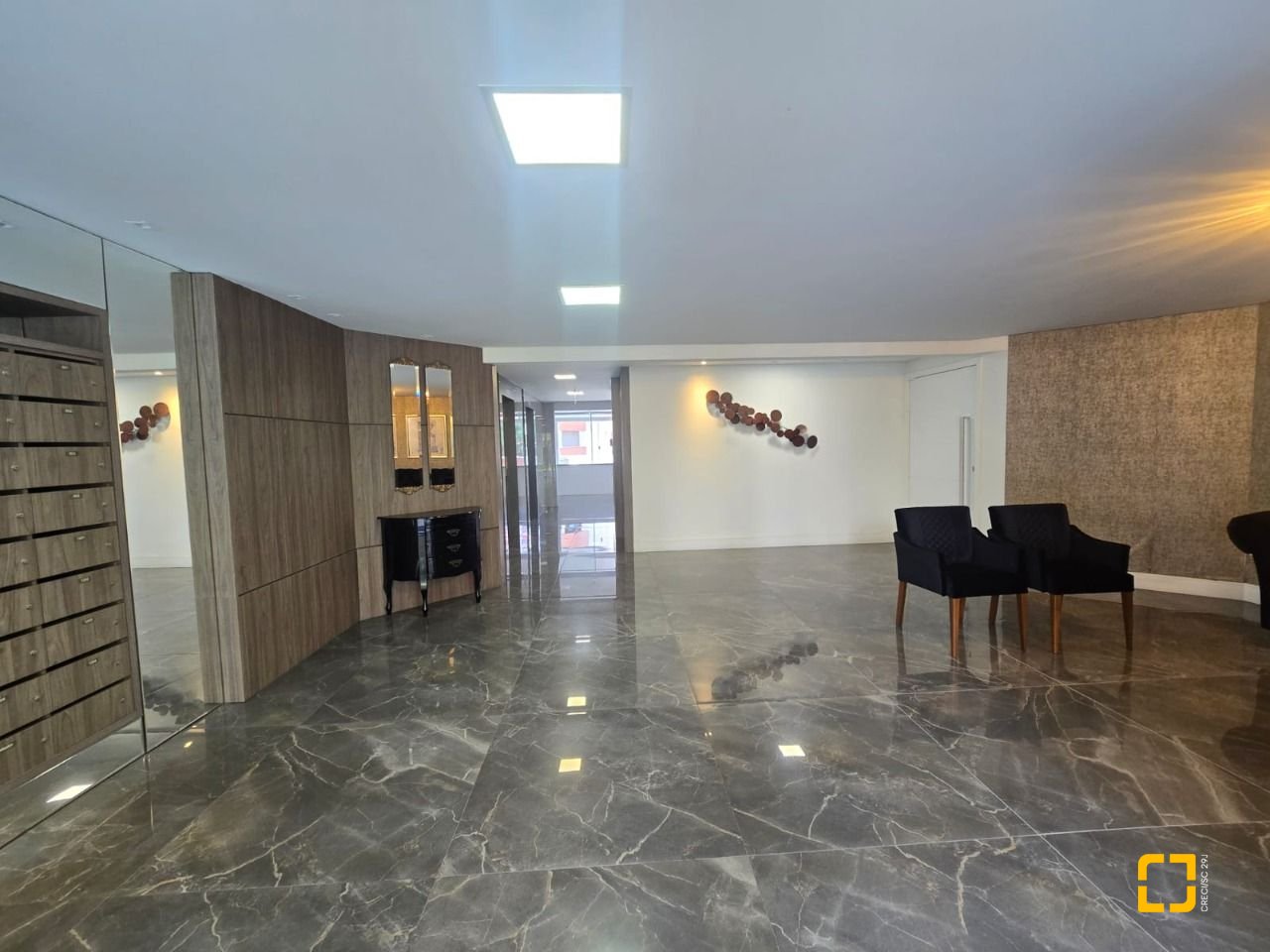 Apartamento com 125m², 4 quartos (sendo 1 suíte), 1 garagem, no bairro Centro em Florianópolis