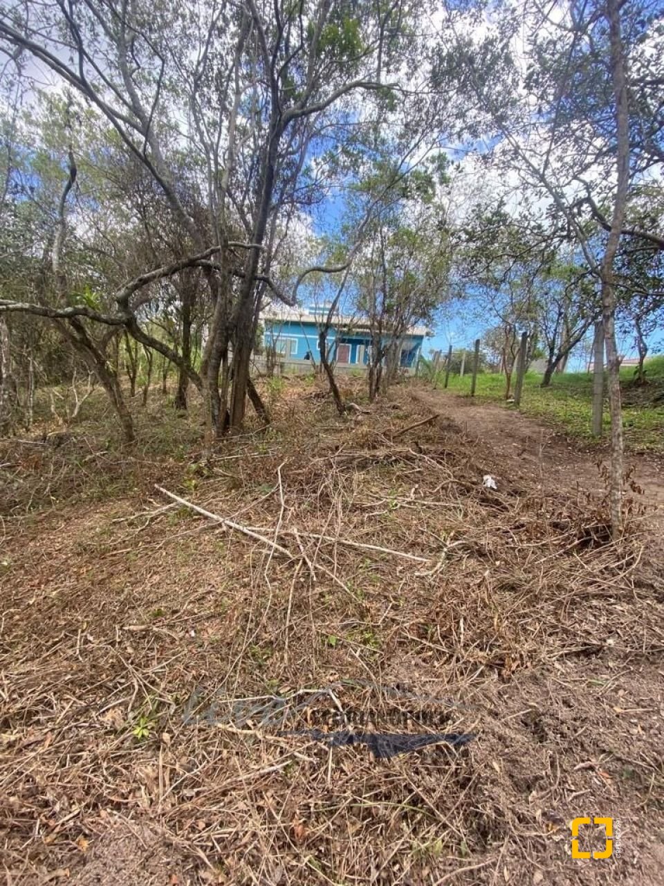 Terreno com 1680m², no bairro Ratones em Florianópolis