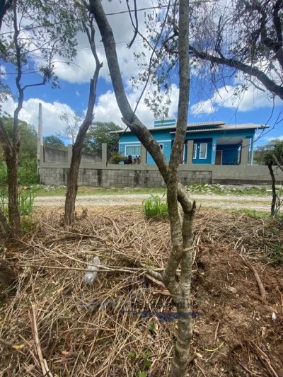 Terreno com 1680m², no bairro Ratones em Florianópolis