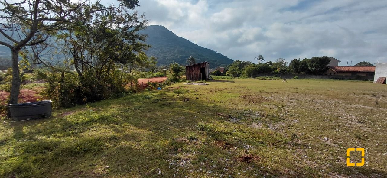Terreno com 3506m², no bairro Enseada do Brito (Ens Brito) em Palhoça