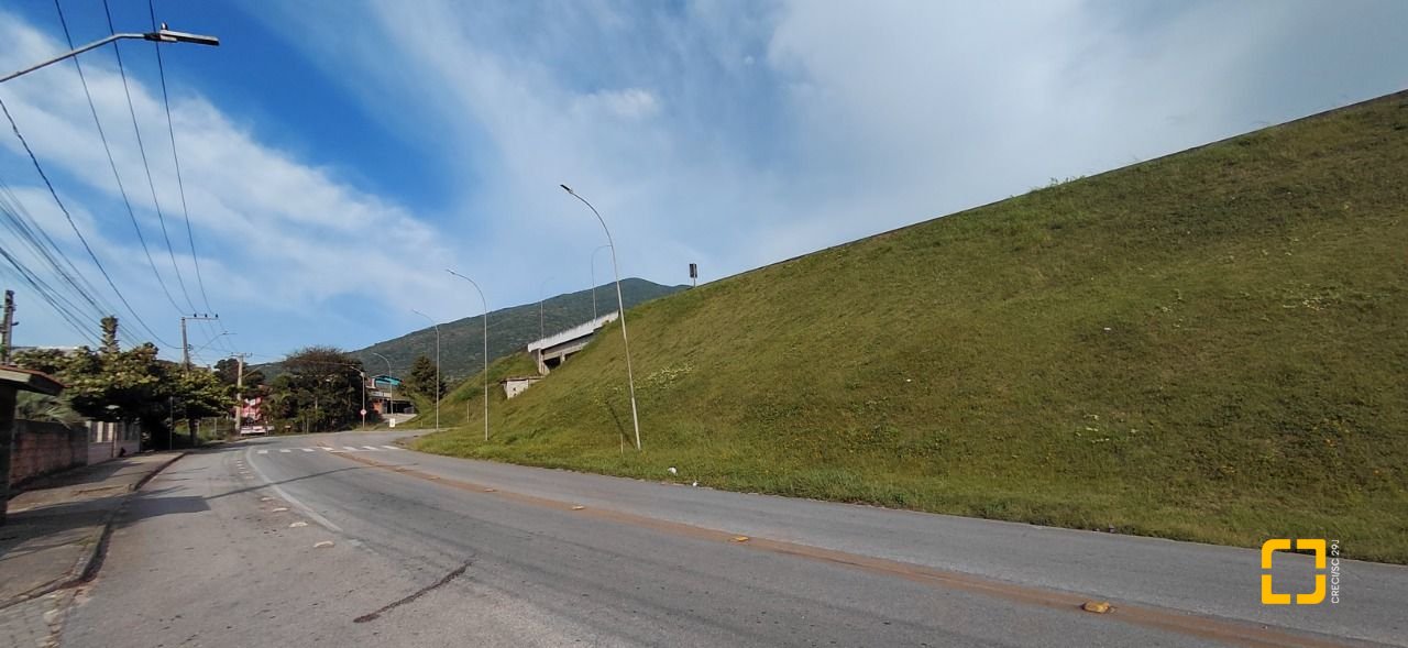 Terreno com 3506m², no bairro Enseada do Brito (Ens Brito) em Palhoça