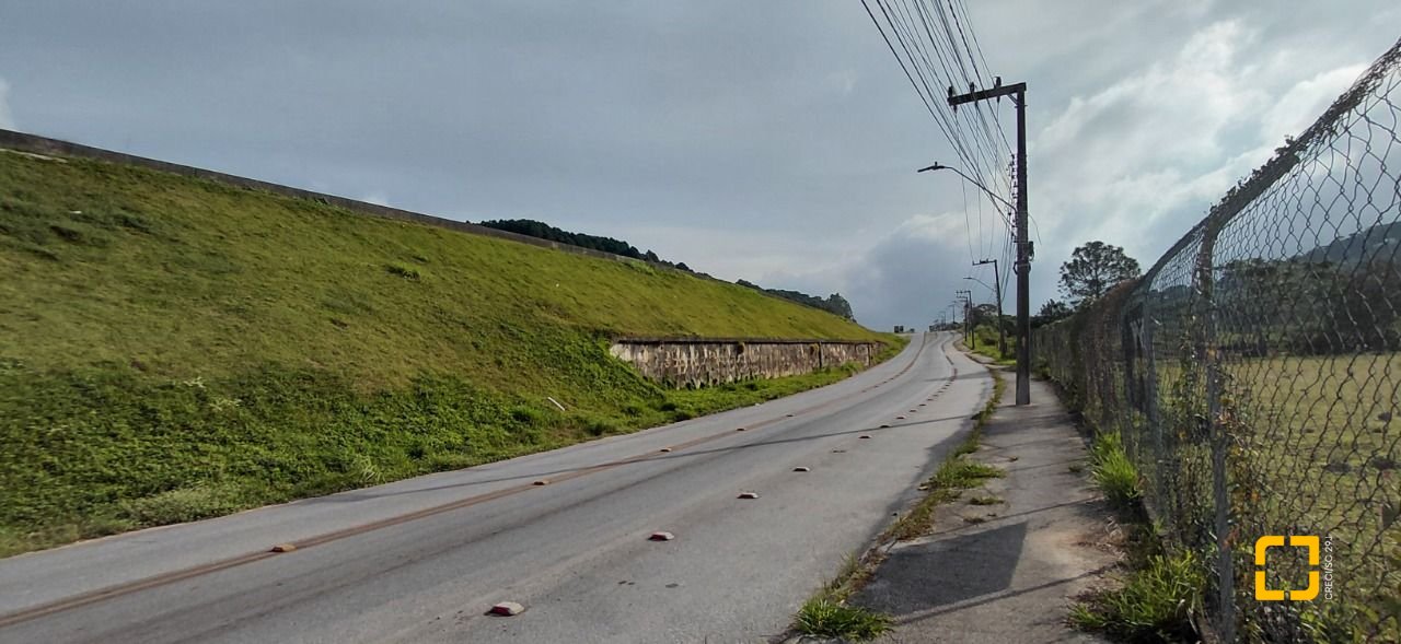 Terreno com 3506m², no bairro Enseada do Brito (Ens Brito) em Palhoça