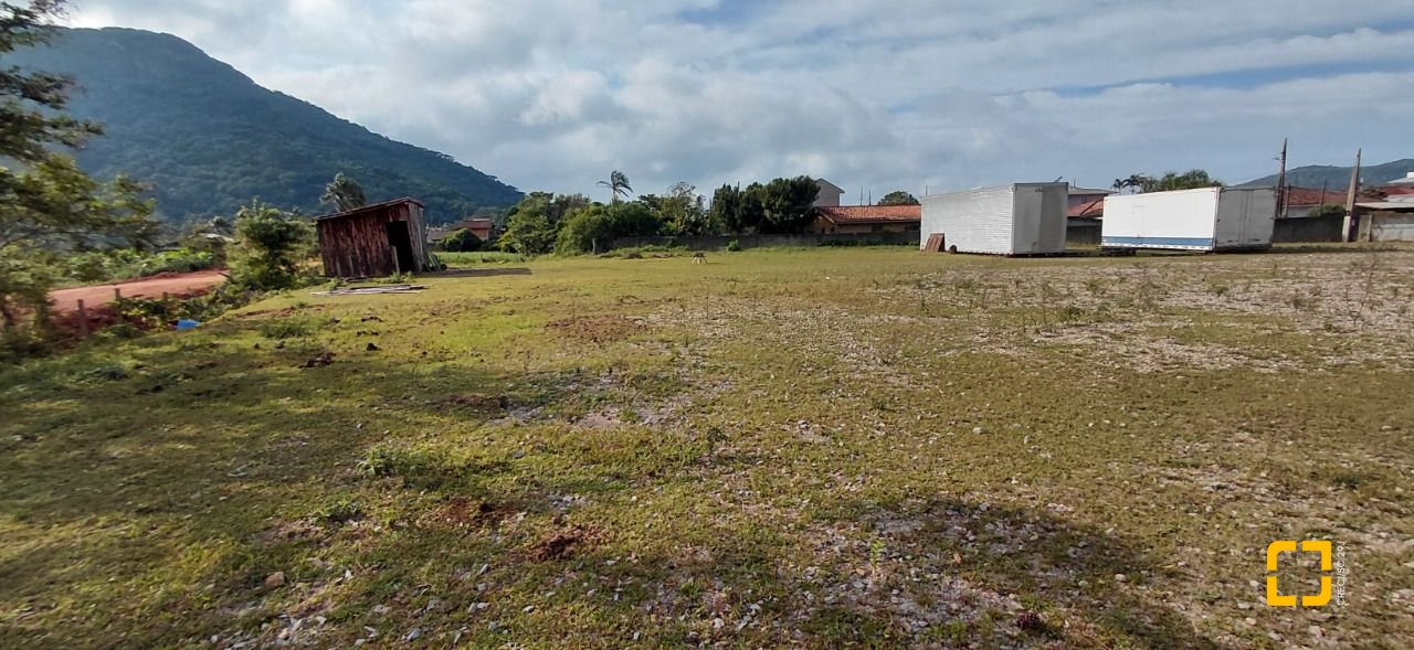 Terreno com 3506m², no bairro Enseada do Brito (Ens Brito) em Palhoça