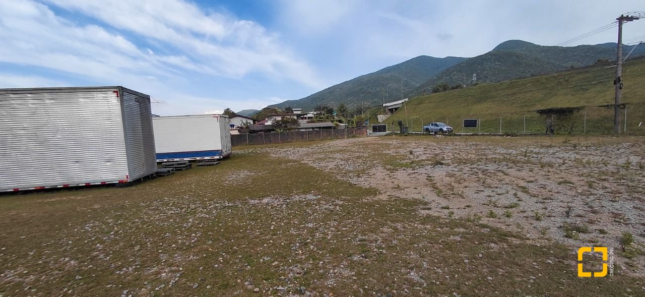Terreno com 3506m², no bairro Enseada do Brito (Ens Brito) em Palhoça