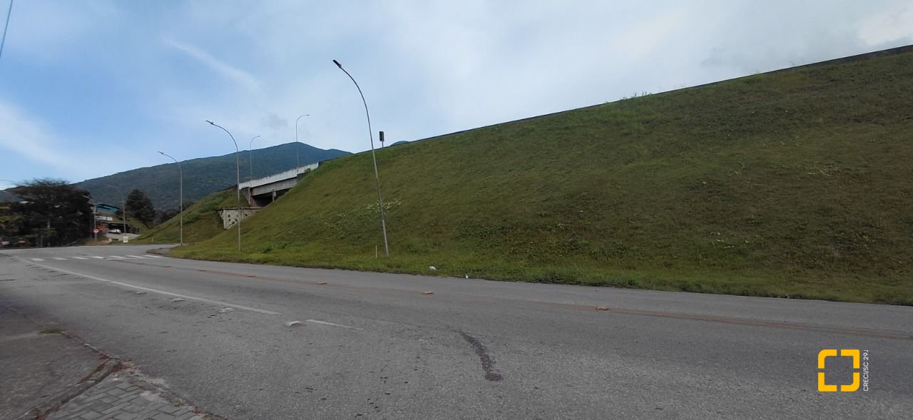 Terreno com 3506m², no bairro Enseada do Brito (Ens Brito) em Palhoça