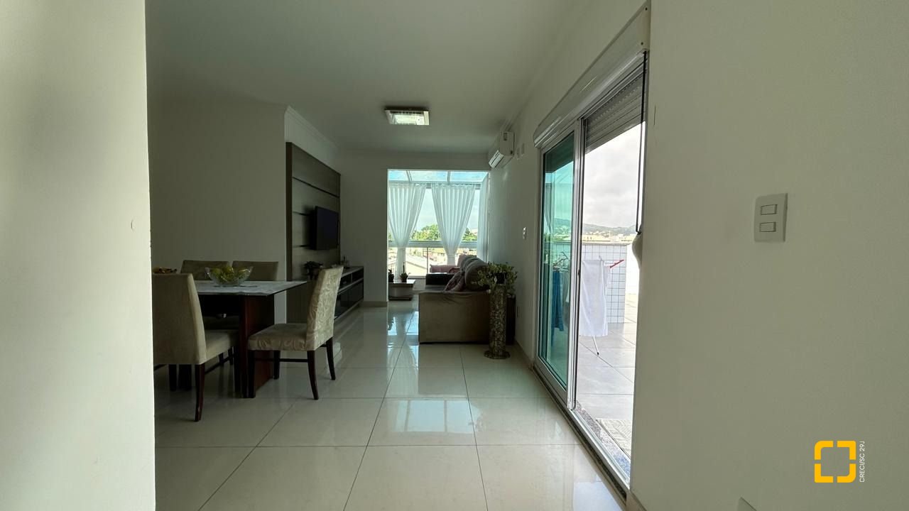 Cobertura com 146m², 4 quartos (sendo 1 suíte), 1 garagem, no bairro Ingleses em Florianópolis
