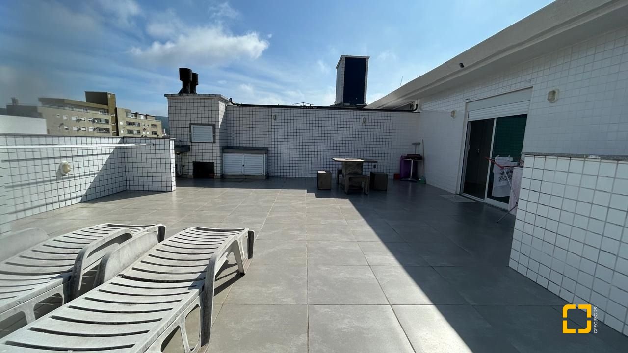Cobertura com 146m², 4 quartos (sendo 1 suíte), 1 garagem, no bairro Ingleses em Florianópolis