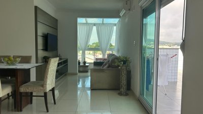 Cobertura com 146m², 4 quartos (sendo 1 suíte), 1 garagem, no bairro Ingleses em Florianópolis