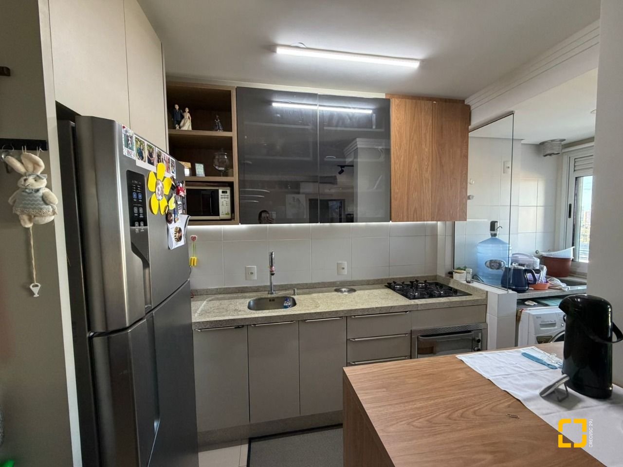 Apartamento com 66m², 2 quartos (sendo 1 suíte), 1 garagem, no bairro Roçado em São José