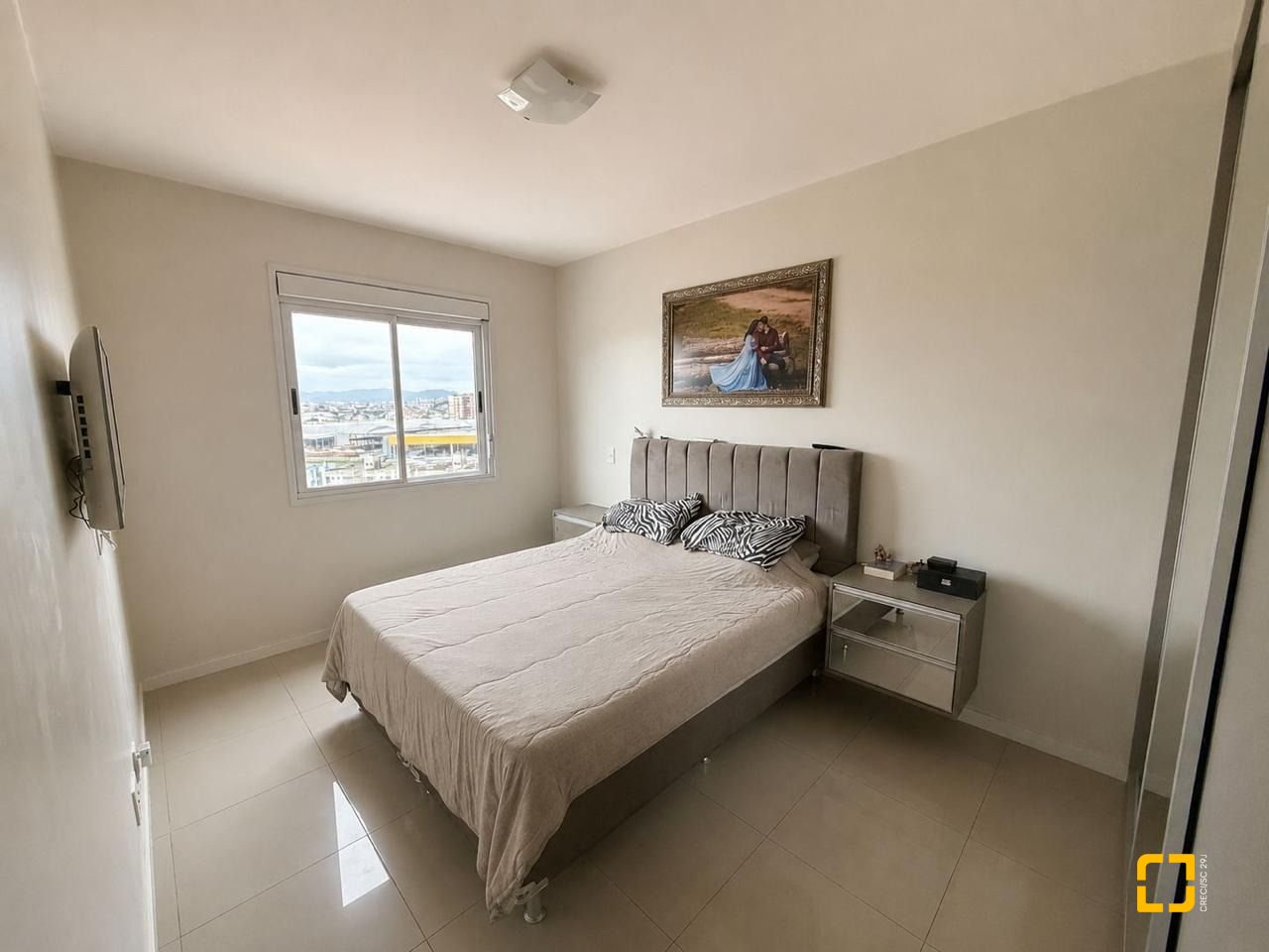 Apartamento com 66m², 2 quartos (sendo 1 suíte), 1 garagem, no bairro Roçado em São José