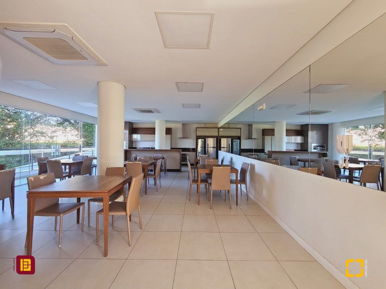 Apartamento com 66m², 2 quartos (sendo 1 suíte), 1 garagem, no bairro Roçado em São José