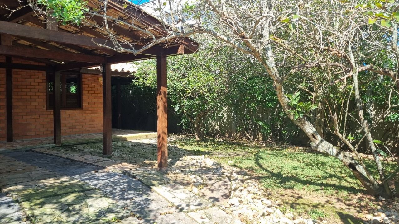 Casa com 154m², 3 quartos, 2 garagens, no bairro Rio Tavares em Florianópolis
