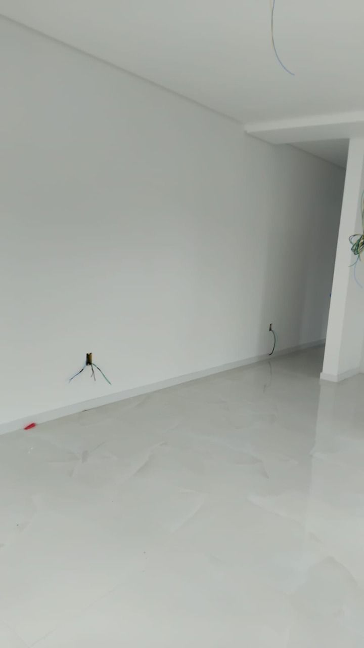 Casa com 93m², 4 quartos (sendo 1 suíte), 1 garagem, no bairro Rio Vermelho em Florianópolis