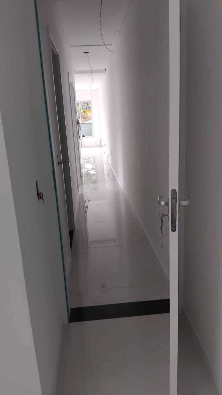 Casa com 93m², 4 quartos (sendo 1 suíte), 1 garagem, no bairro Rio Vermelho em Florianópolis