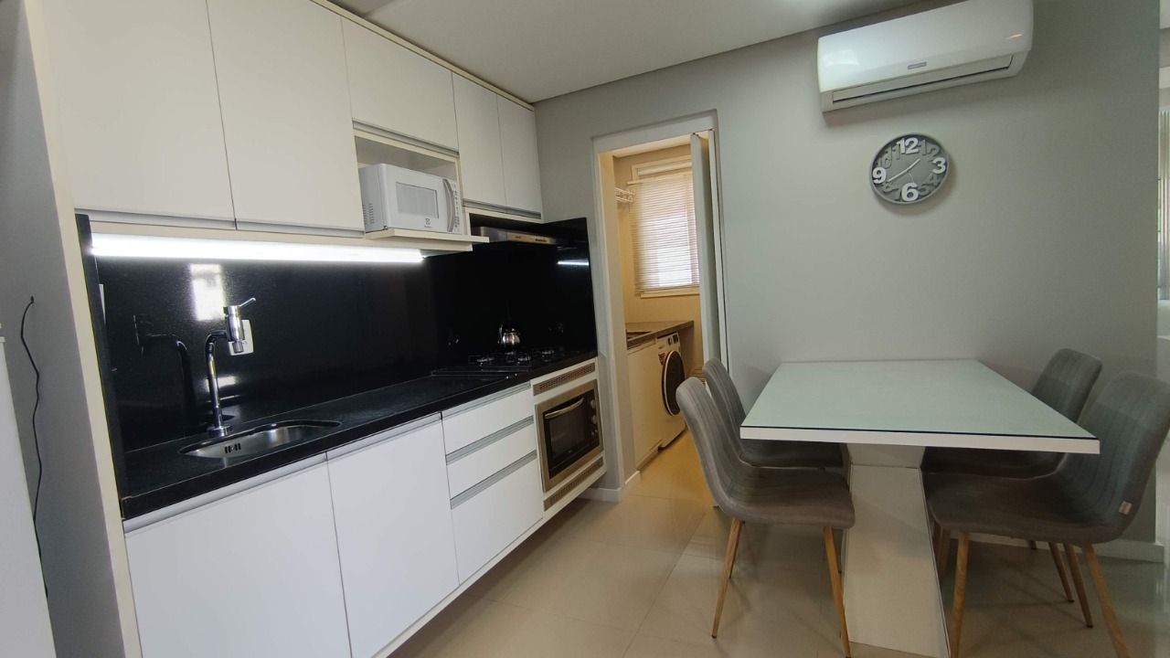 Apartamento com 71m², 3 quartos (sendo 1 suíte), 1 garagem, no bairro Ingleses em Florianópolis