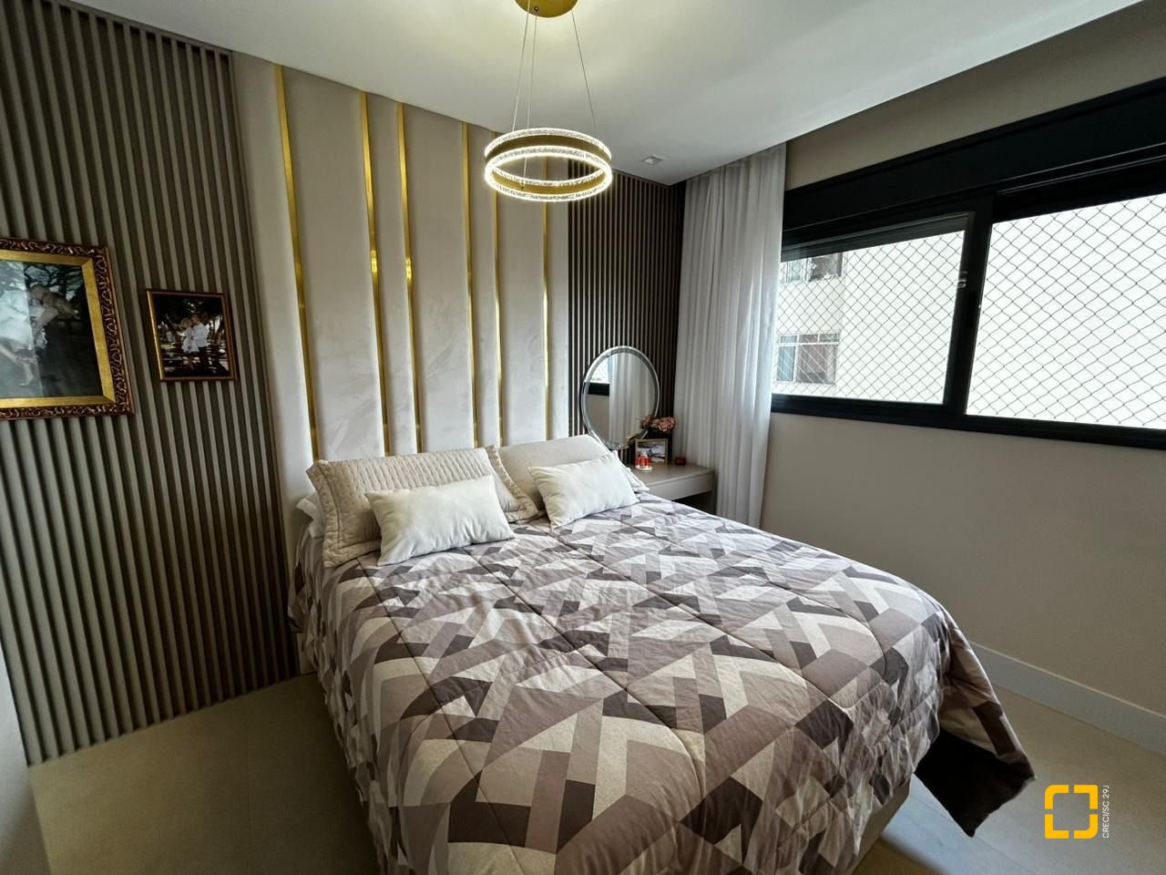 Apartamento com 94m², 4 quartos (sendo 1 suíte), 2 garagens, no bairro Estreito em Florianópolis