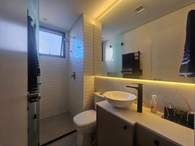 Apartamento com 94m², 4 quartos (sendo 1 suíte), 2 garagens, no bairro Estreito em Florianópolis