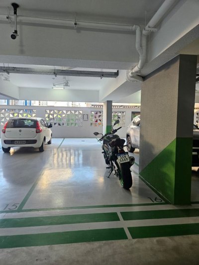 Apartamento com 94m², 4 quartos (sendo 1 suíte), 2 garagens, no bairro Estreito em Florianópolis