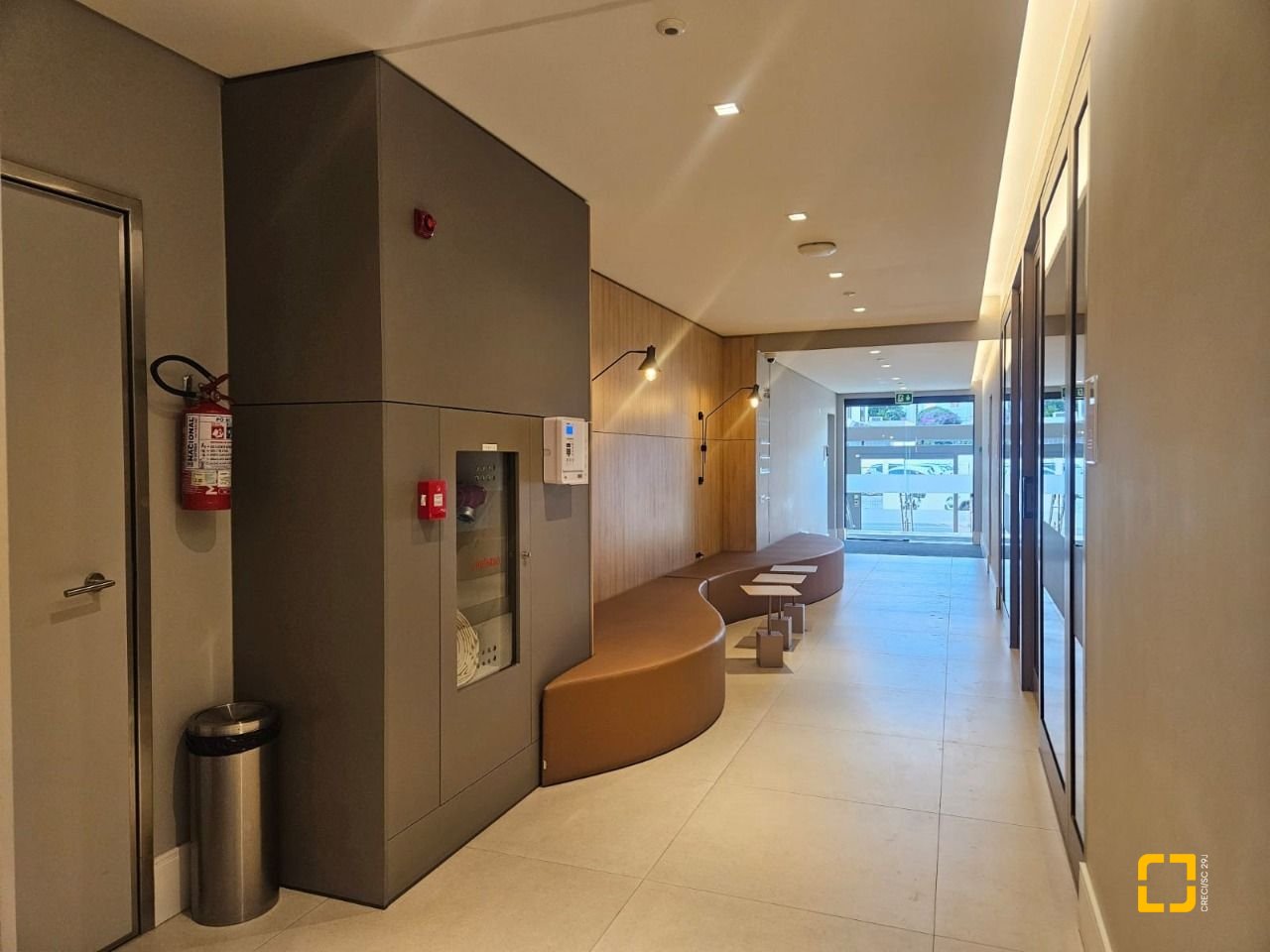 Apartamento com 94m², 4 quartos (sendo 1 suíte), 2 garagens, no bairro Estreito em Florianópolis