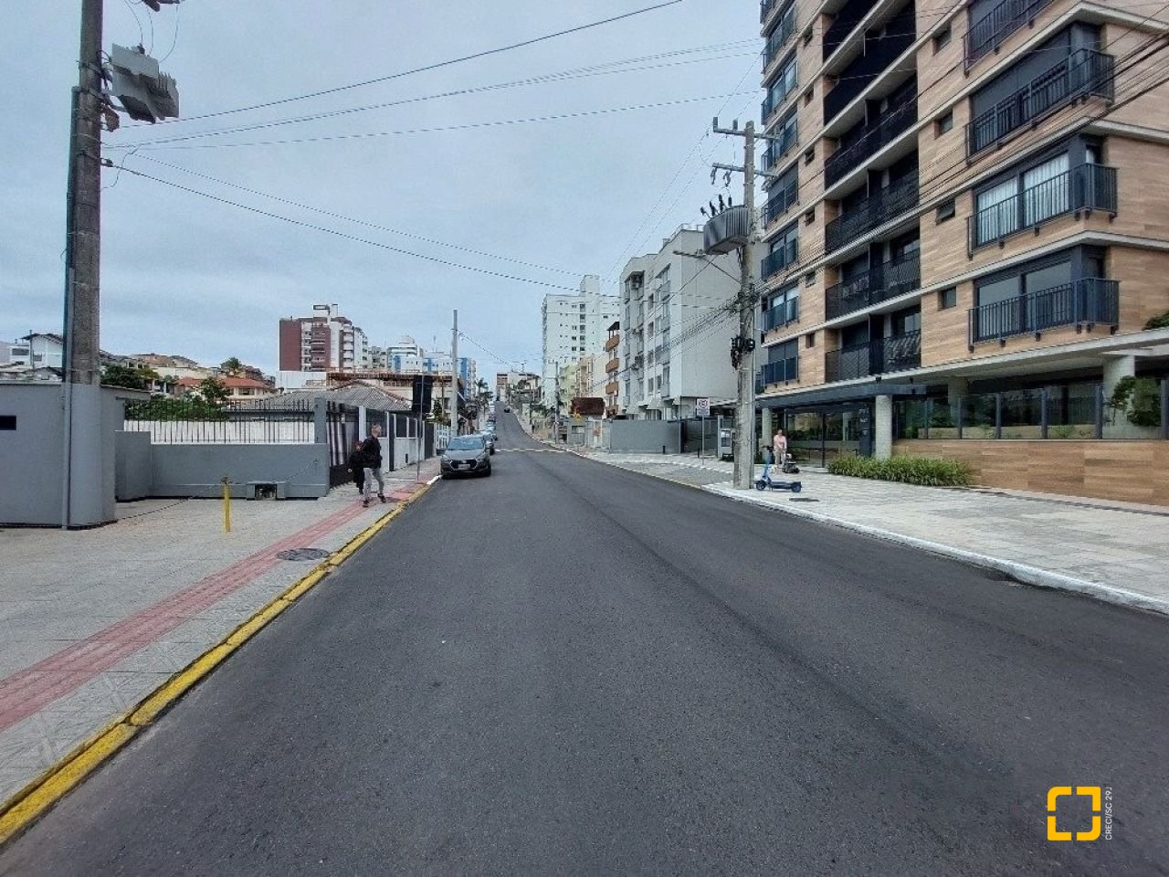 Apartamento com 94m², 4 quartos (sendo 1 suíte), 2 garagens, no bairro Estreito em Florianópolis