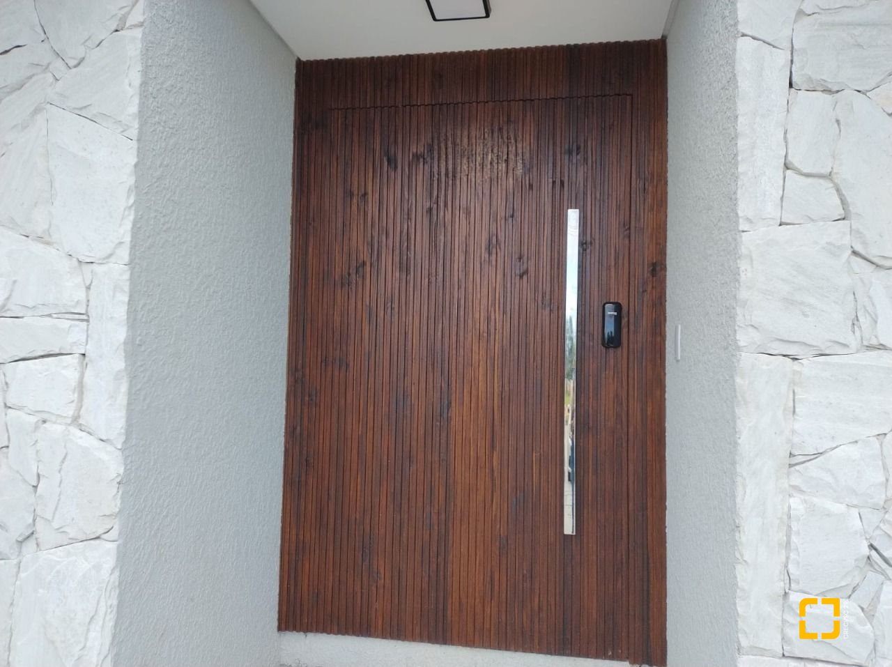 Casa com 360m², 1 quarto, 1 garagem, no bairro Campeche em Florianópolis
