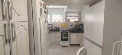 Apartamento com 80m², 3 quartos, 1 garagem, no bairro Trindade em Florianópolis