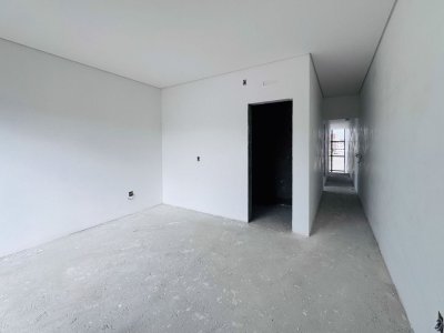 Casa com 174m², 6 quartos (sendo 3 suítes), 2 garagens, no bairro Campeche em Florianópolis