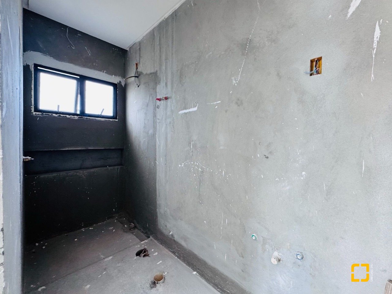 Casa com 174m², 6 quartos (sendo 3 suítes), 2 garagens, no bairro Campeche em Florianópolis