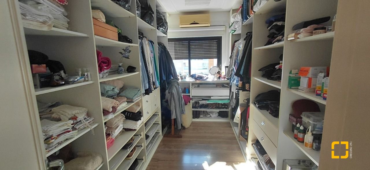 Apartamento com 115m², 4 quartos (sendo 1 suíte), 2 garagens, no bairro Agronômica em Florianópolis