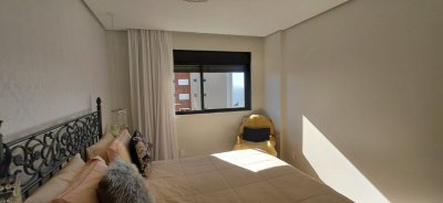 Apartamento com 115m², 4 quartos (sendo 1 suíte), 2 garagens, no bairro Agronômica em Florianópolis