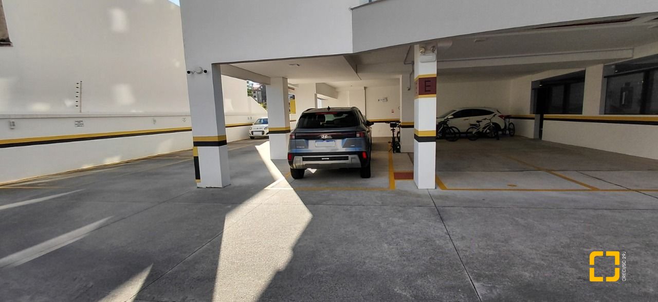 Apartamento com 115m², 4 quartos (sendo 1 suíte), 2 garagens, no bairro Agronômica em Florianópolis
