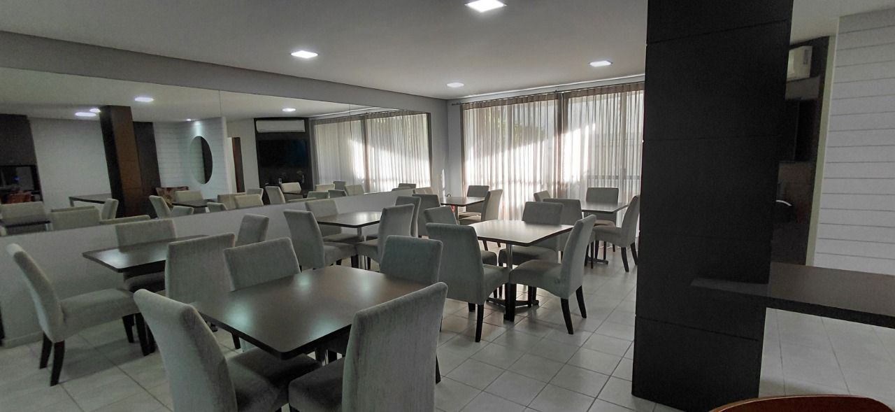 Apartamento com 115m², 4 quartos (sendo 1 suíte), 2 garagens, no bairro Agronômica em Florianópolis