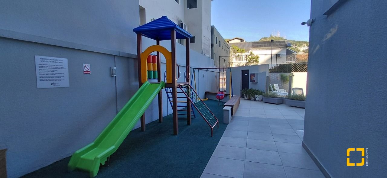 Apartamento com 115m², 4 quartos (sendo 1 suíte), 2 garagens, no bairro Agronômica em Florianópolis
