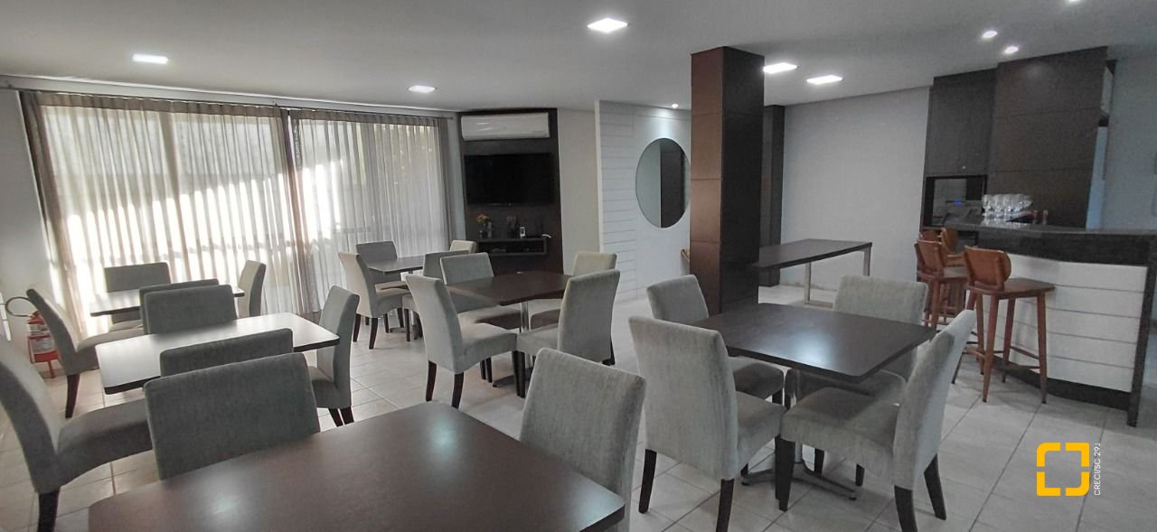 Apartamento com 115m², 4 quartos (sendo 1 suíte), 2 garagens, no bairro Agronômica em Florianópolis