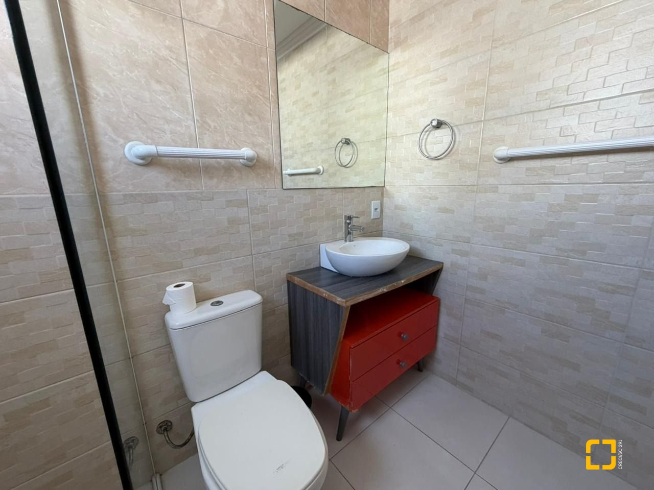 Apartamento com 218m², 6 quartos (sendo 2 suítes), 2 garagens, no bairro Centro em Florianópolis