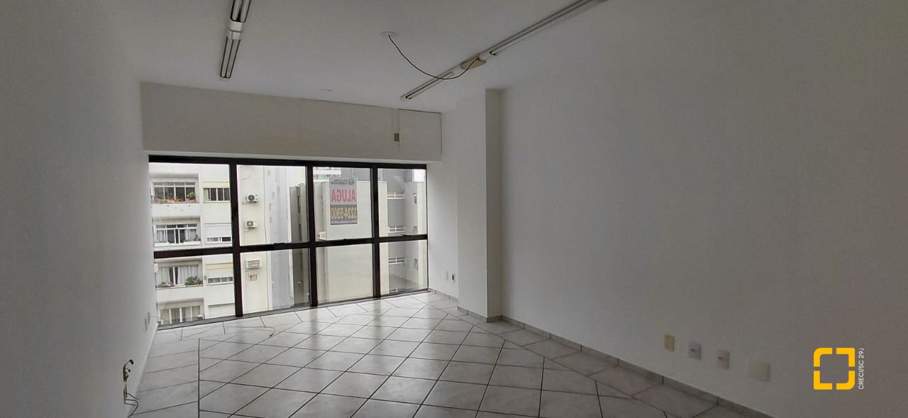 Sala com 30m², 1 garagem, no bairro Centro em Florianópolis