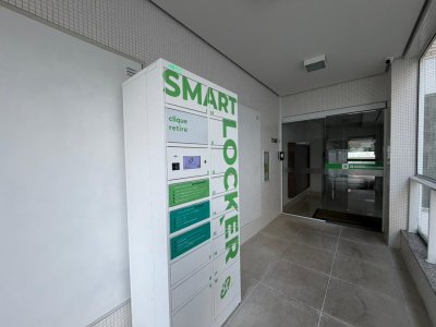 Apartamento com 68m², 3 quartos (sendo 1 suíte), 2 garagens, no bairro Centro em Florianópolis