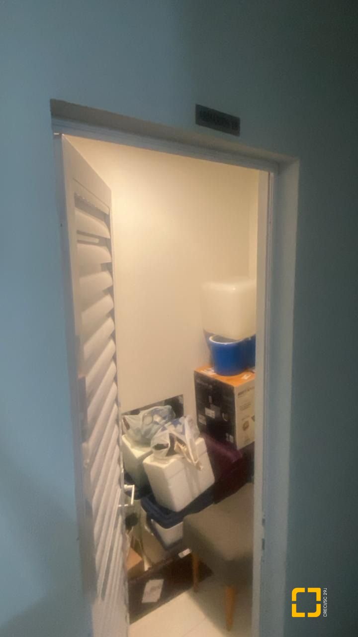 Apartamento com 68m², 3 quartos (sendo 1 suíte), 2 garagens, no bairro Centro em Florianópolis