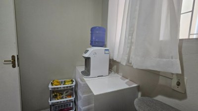 Casa com 262m², 4 quartos (sendo 1 suíte), 2 garagens, no bairro Ipiranga em São José