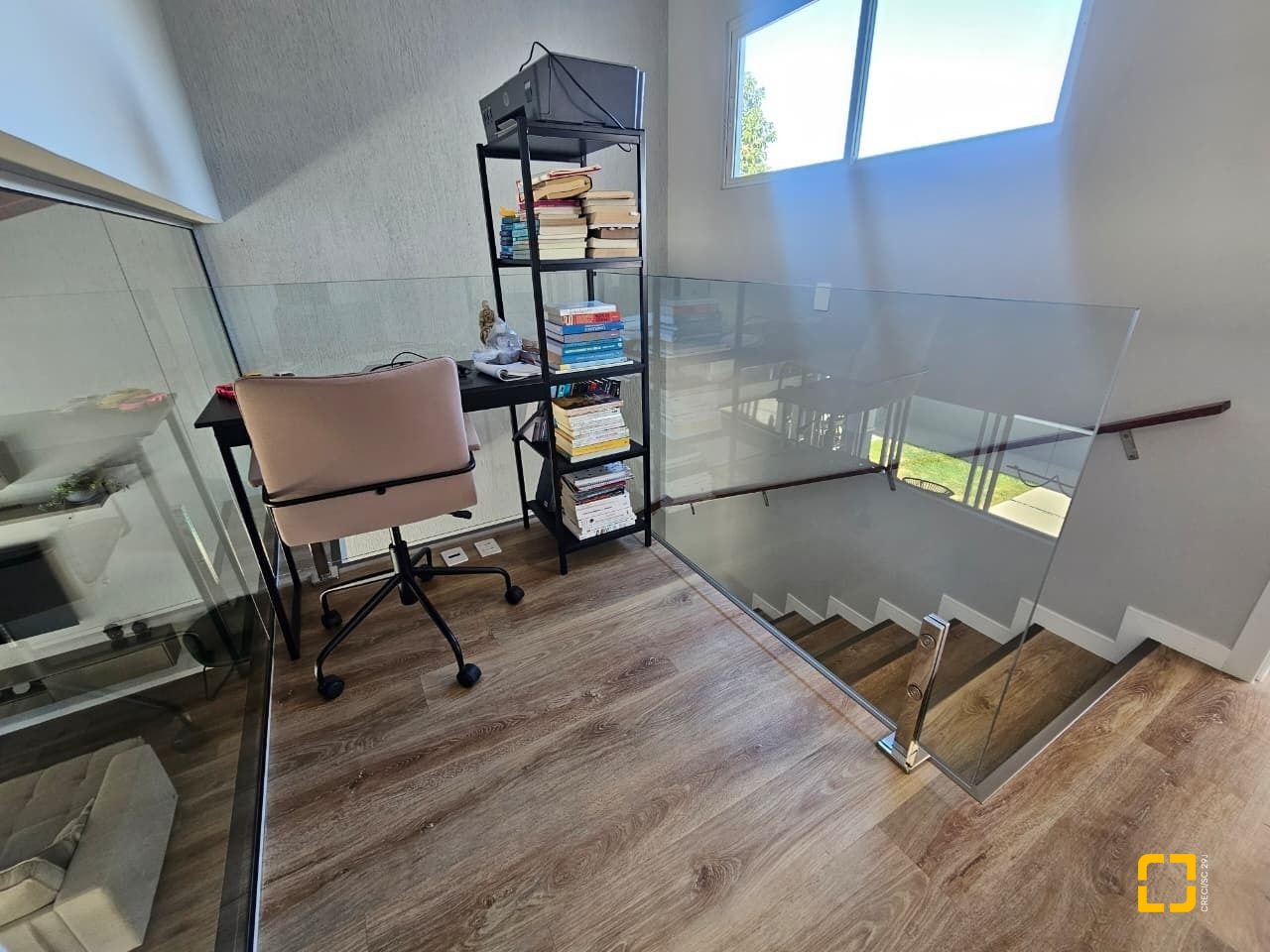 Casa com 234m², 6 quartos (sendo 2 suítes), 2 garagens, no bairro Campeche em Florianópolis